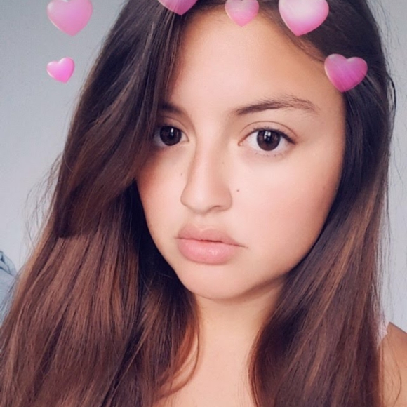 Meet your Posher, Natalie - Picture 4 of 7